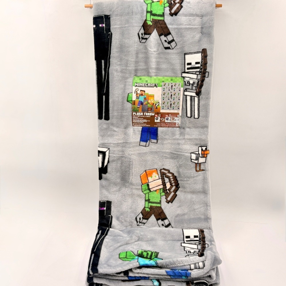 Minecraft Plush Throw Blanket Gray 46x60 Alex Steve Enderman Skeleton Zombie